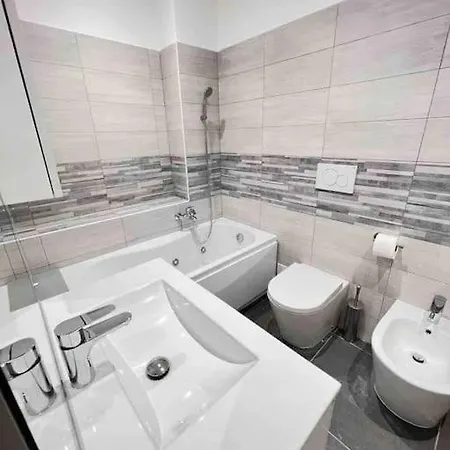 Апартаменты Pregevole Duplex A 1 Minuto Dalla Metro *