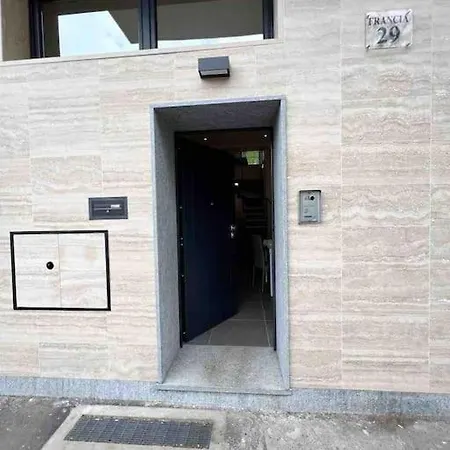 Апартаменты Pregevole Duplex A 1 Minuto Dalla Metro