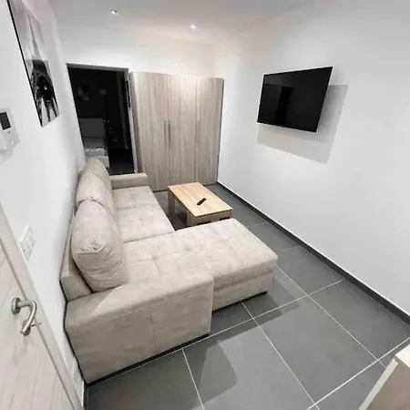 Pregevole Duplex A 1 Minuto Dalla Metro Апартаменты Колленьо