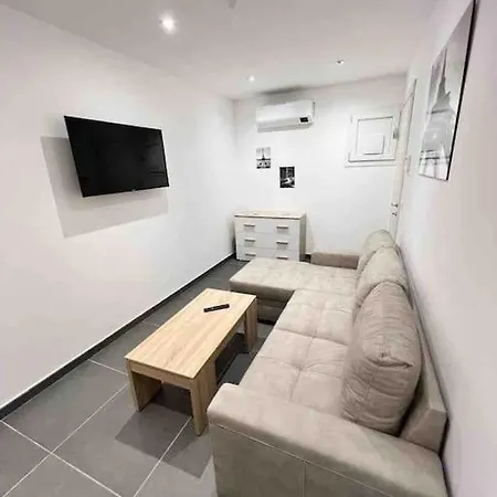 Apartman Pregevole Duplex A 1 Minuto Dalla Metro *